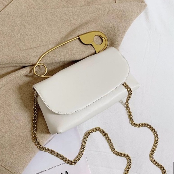 New!!! Safety Pin Clutch / Crossbody - Picture 6 of 6